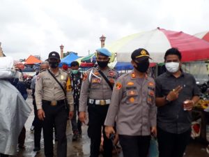 Polsek Pontianak Timur Berikan  Himbauan Wajib Masker