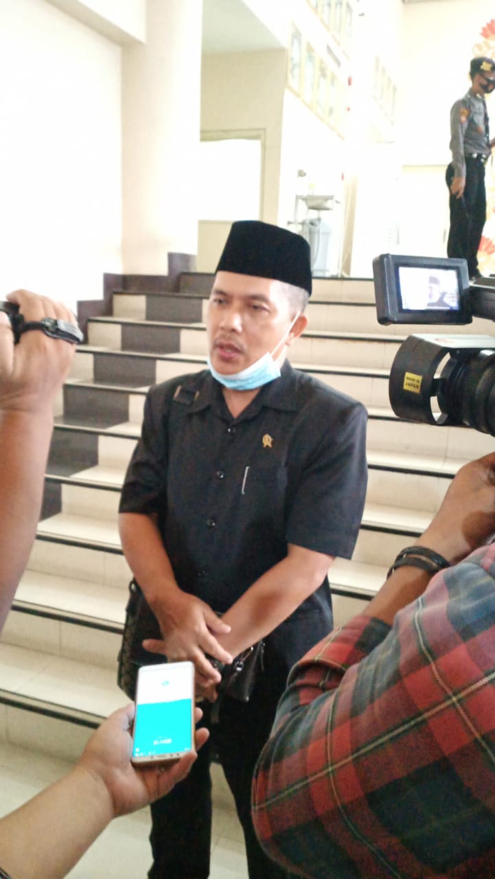 Ketua Komisi Lll Dprd Prov Kalbar Angkat Bicara Terkait Unjuk Rasa