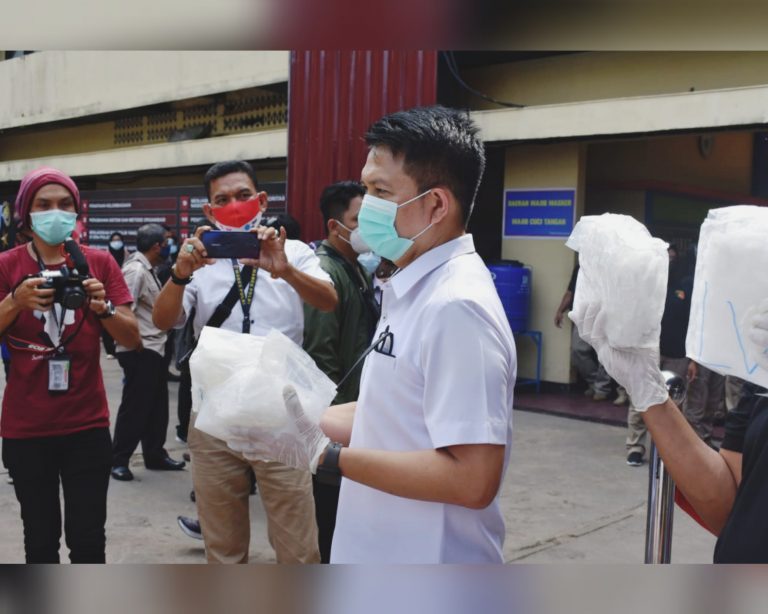 inCollage_20210423_105632268