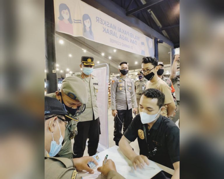 inCollage_20210705_114418386