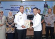 Alexander Wilyo Membuka Pelatihan Merancang Buku Cerita Berkarakter