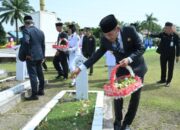 Wabup Ketapang Berziarah ke Taman Makam Pahlawan