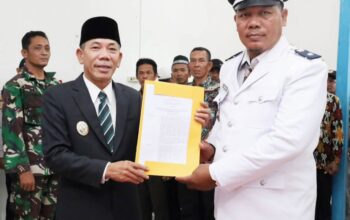 Wakil Bupati Ketapang Lantik PAW Kades Tempurukan