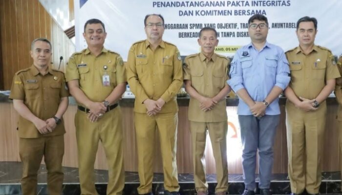 Jamhuri Amir Buka  Penandatanganan Pakta Integritas SPMB 2026/2027, Tekankan Transparansi dan Keadilan