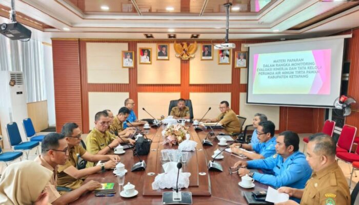 Jamhuri Amir Pimpin Evaluasi Kinerja Perumda Tirta Pawan
