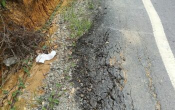 Kualitas Aspal Diduga Buruk,  Pekerjaan Nasional Landak -Bengkayang Diduga Bermasalah