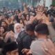 Gubernur Kalbar hampir Kena Lemparan Botol saat Demo Jilid -3